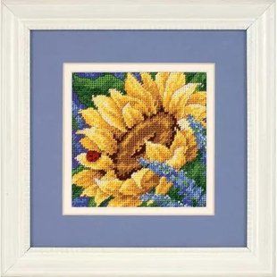 17066 Набір для вишивання (гобелен) DIMENSIONS Sunflower and Ladybug "Соняшник та божа корівка" 1065376 фото