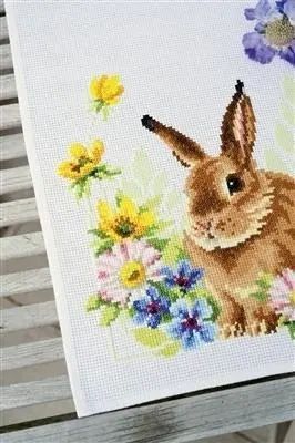 PN-0149065 Набір для вишивання хрестом (доріжка на стіл) Vervaco Hare in Flowers "Заєць та квіти" 1062785 фото