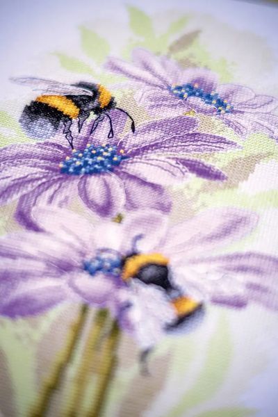 PN-0190652 Набір для вишивки хрестом LanArte Dancing bees "Бджоли, що танцюють" 1073761 фото