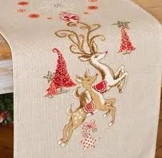 PN-0150838 Набір для вишивання хрестом (доріжка на стіл) Vervaco Jumping Reindeers "Олені, що стрибають" 1060374 фото